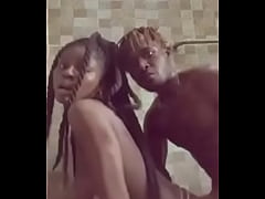 Play MP4 - girlfriend