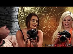 Play MP4 - Busty cfnm photogs film