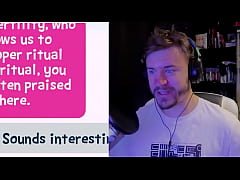 Play MP4 - Girl Eats Huge Taco Challenge &vert; Fap CEO &num;13