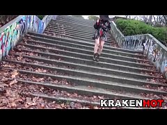 Play MP4 - Provocative AyesaX showing her body at the park