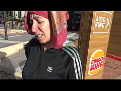 Play MP4 - A hungry Turkish woman is NOT SCARED to have sex in exchange for a BURGER &excl;&excl;&excl;