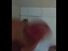 Play MP4 - COLOMBIANO LE SALE LECHITA EN LA DUCHA