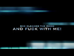 Play MP4 - A latin maid doing excellent cleaning job