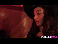 Play MP4 - Lesbian Babe Isabella Nice Seduces Zoey Foxx While On Halloween Party