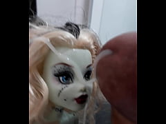 Play MP4 - Cumshot doll