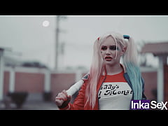 Play MP4 - Superman destroza el ano a Harley Quinn y le hace un creampie en el ano&period;