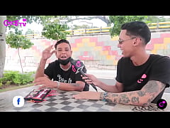 Play MP4 - Desesperada busca a una paisa para hacer tortilla frita&period;