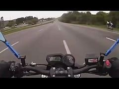 Play MP4 - Fusca Velho Embrazando Na Pista Ao Som de Sweet Dreams