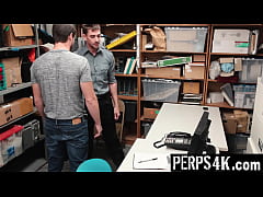 Play MP4 - Caucasian Male Caught Stealing Sunglasses from The Store - Perps4k