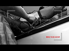 Play MP4 - They love getting their mouths pulled open and sprayed full of semen