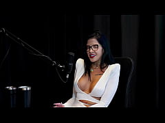 Play MP4 - Foi convidada a trabalhar por sua simpatia&comma; sempre fez quest&otilde;es de gentileza e abriu sua pr&oacute;pria cl&iacute;nica - Leticia Braga &lpar;WATCH ON&colon; SHEER&sol;RED&rpar;