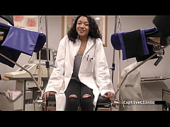 Play MP4 - Strangers In The Night - Yasmine Woods