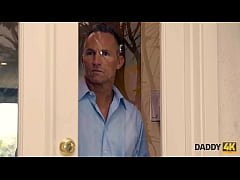 Play MP4 - 4K&period; Beautiful babe cheats on BF outdoors with his well-built