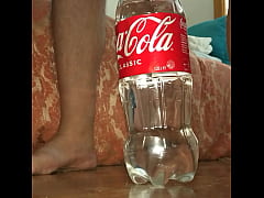 Play MP4 - 1&period;25 Litre drink Bottle 23&period;5 cm deep in my Ass again&period;